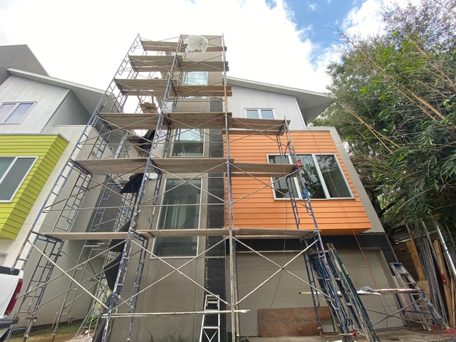 Stucco scaffolding 4 stories